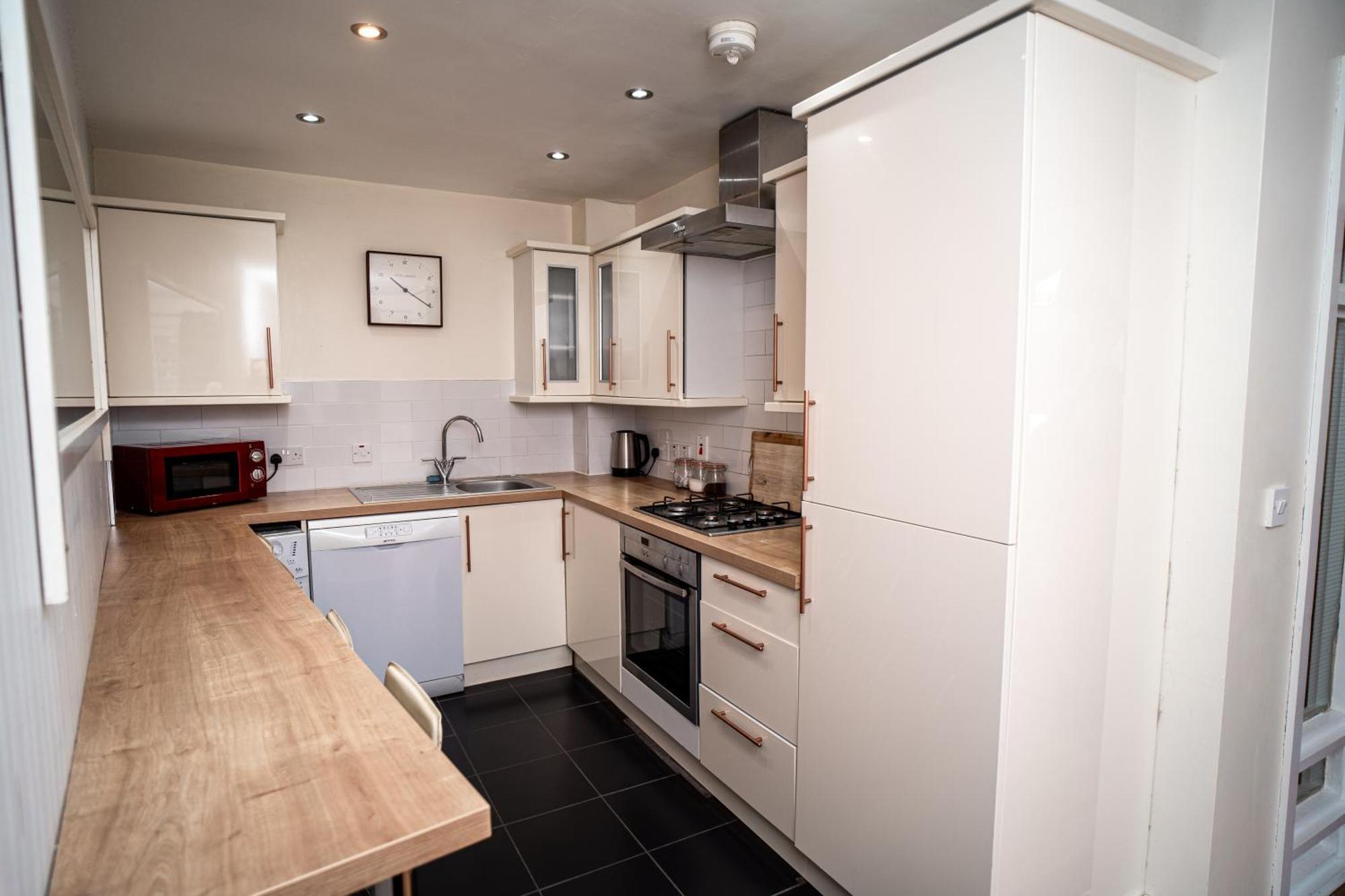 3 Bedroom Central Apartment In Belfast City Centre ภายนอก รูปภาพ